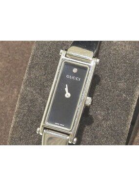 Vintage Gucci women’s watch perfect condition all paperwork with box SOLD 1992 Gucci 11/12 ladies watch with box and papers  main image 3